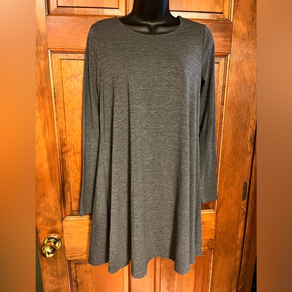Old Navy Dresses & Skirts - Old Navy Long Sleeve Mini Swing Dress